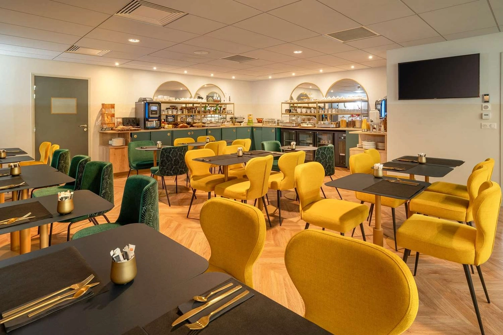 Sure Hotel Collection Le Quercy Brive la Gaillarde Ce cile Langlois BD