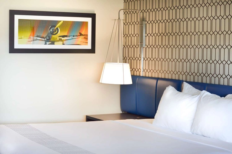 Guest Room with One King Bed