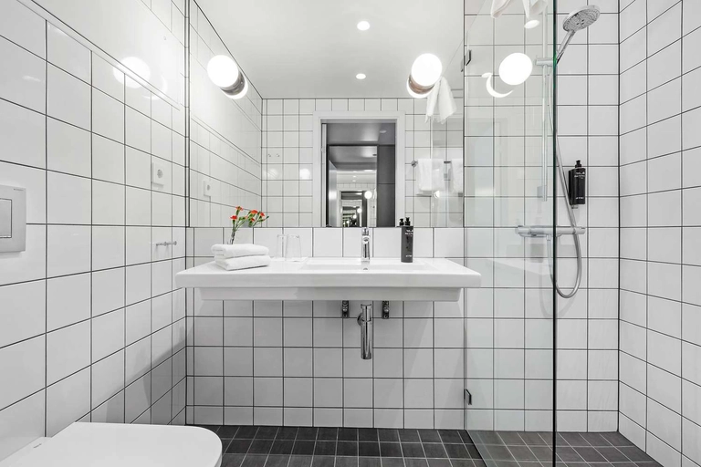 Standard King Ten Hotel