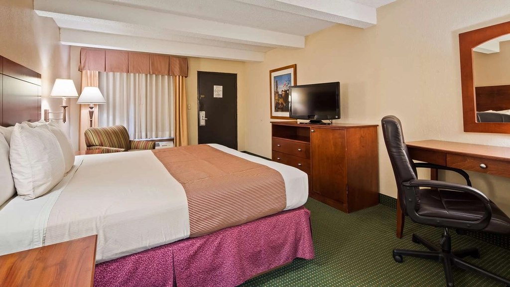Guest room