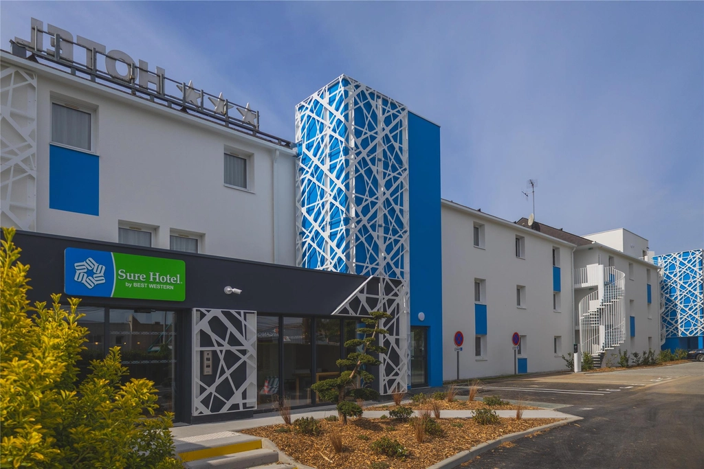 Sure Hotel by Best Western Nantes Saint Herblain EXTERIEUR FACADE ENTREE PARKING