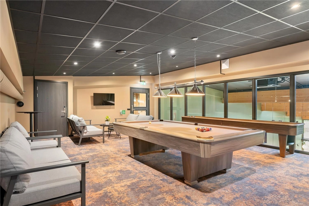 Game room Riverside