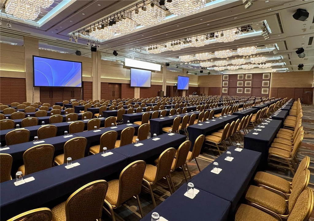 Large Banquet Room