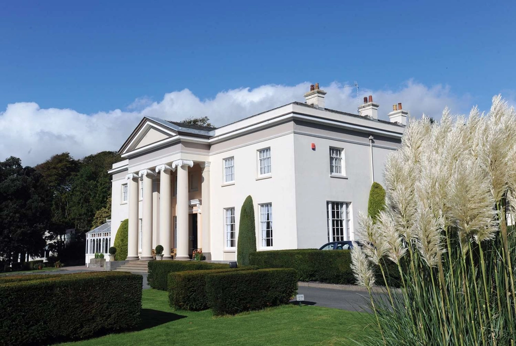 lamphey court hotel grounds and hotel