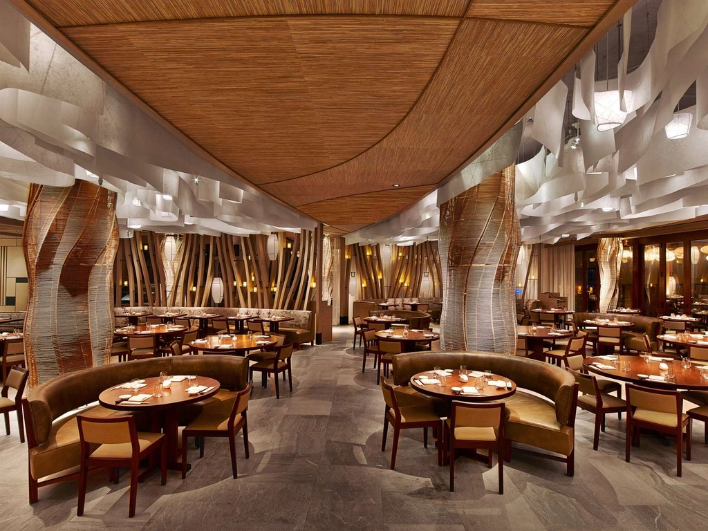 Nobu Miami Restaurant Dining Area | Eden Roc Miami Beach