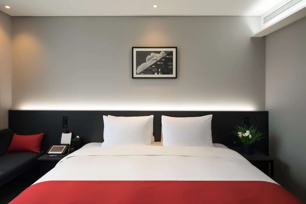 Hollywood Double Room