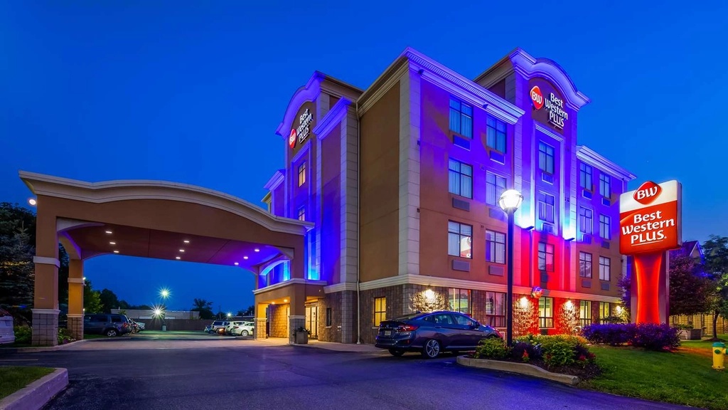 Welcome to The Best Western Plus Barrie!