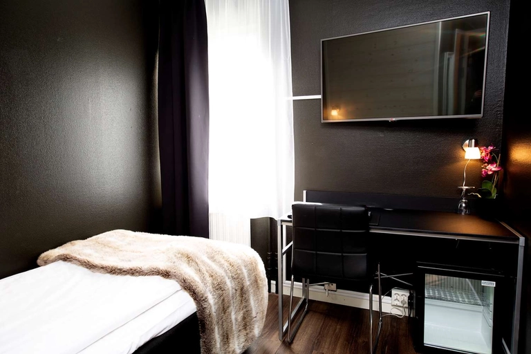 Standard Room with Twin Bed