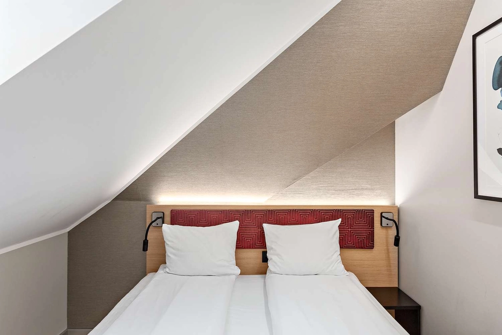 Bergen Harbour Economy room