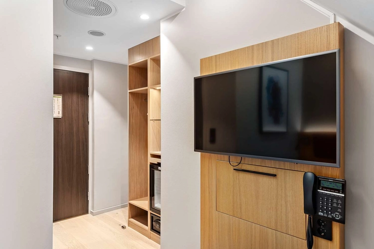 Bergen Harbour Economy room