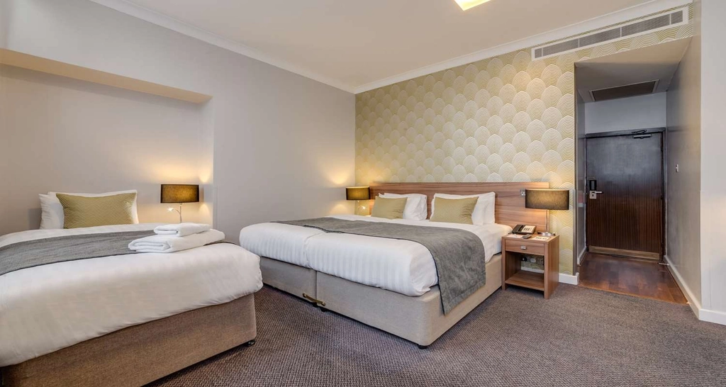 Mornington hotel bedrooms