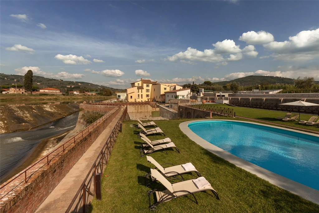 hotel plaza lucchesi