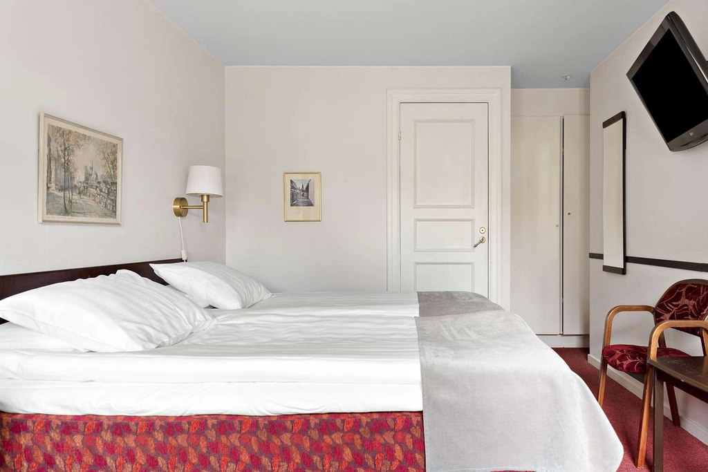 Economy Double Stand Hotel