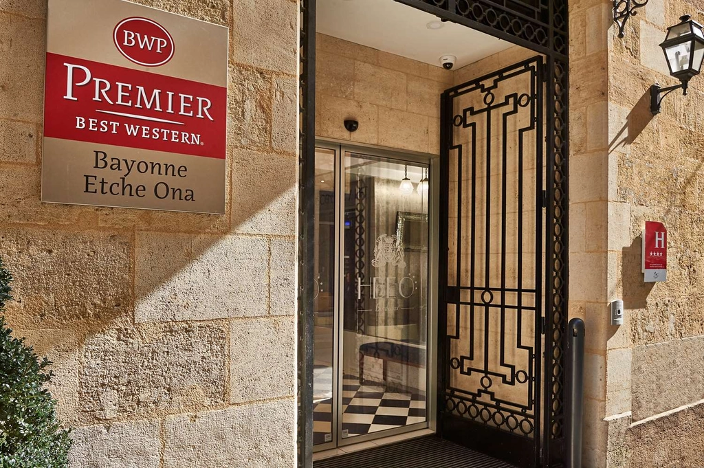 Bayonne Entrance