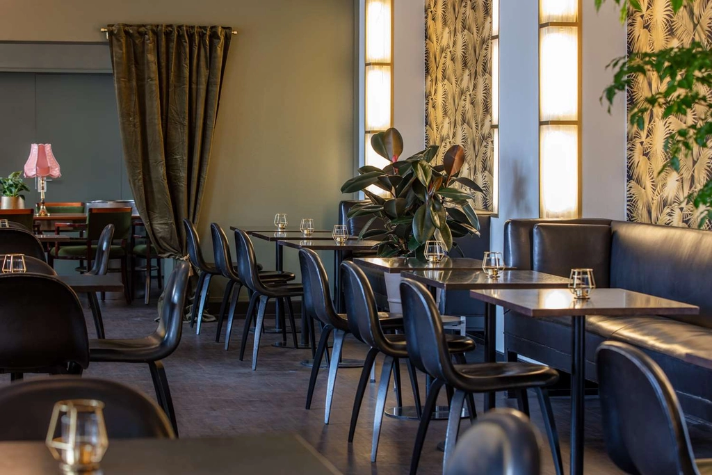 Breakfast room