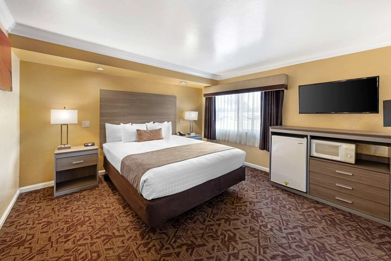 ADA Queen Room