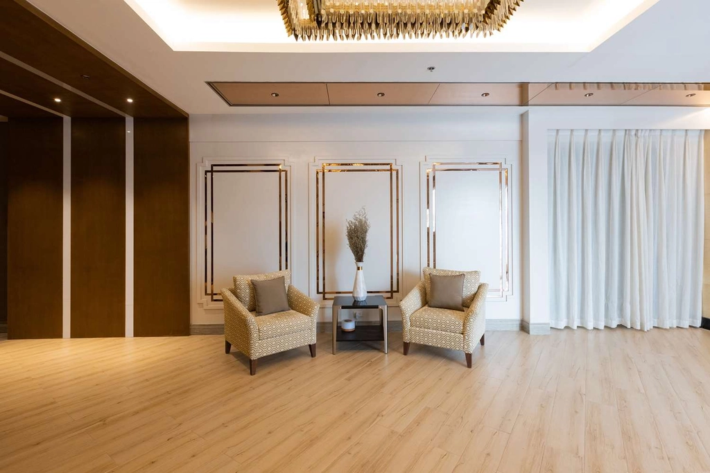 Floor Lobby