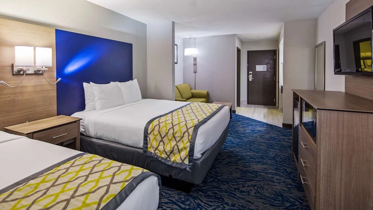 Queen Suite