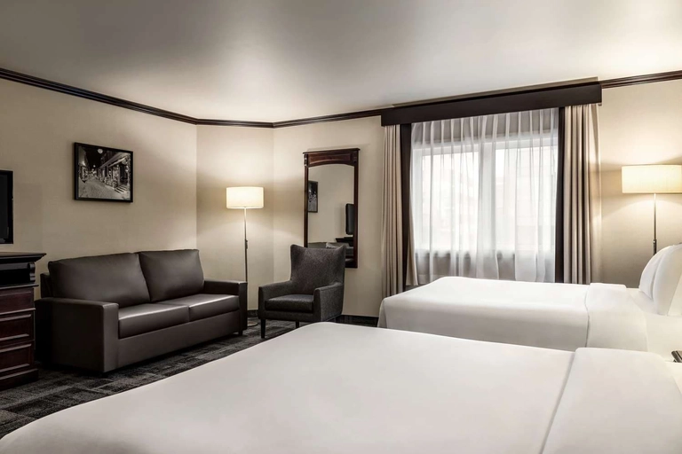 Best Western Plus Quebec City Center Family Room