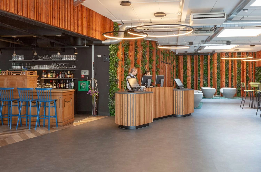 BW Plus Amstelveen front desk