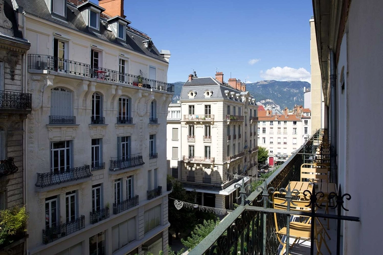 Prestige balcony