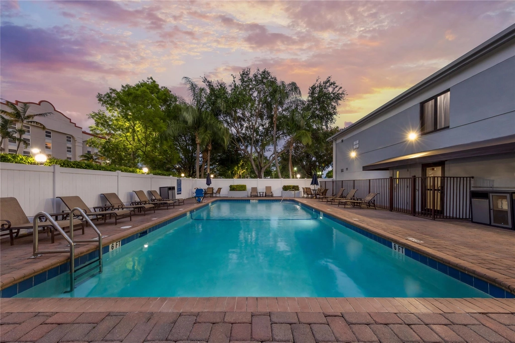 BW Fort Lauderdale FL Swimming Pool