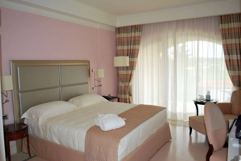 Prestige Room