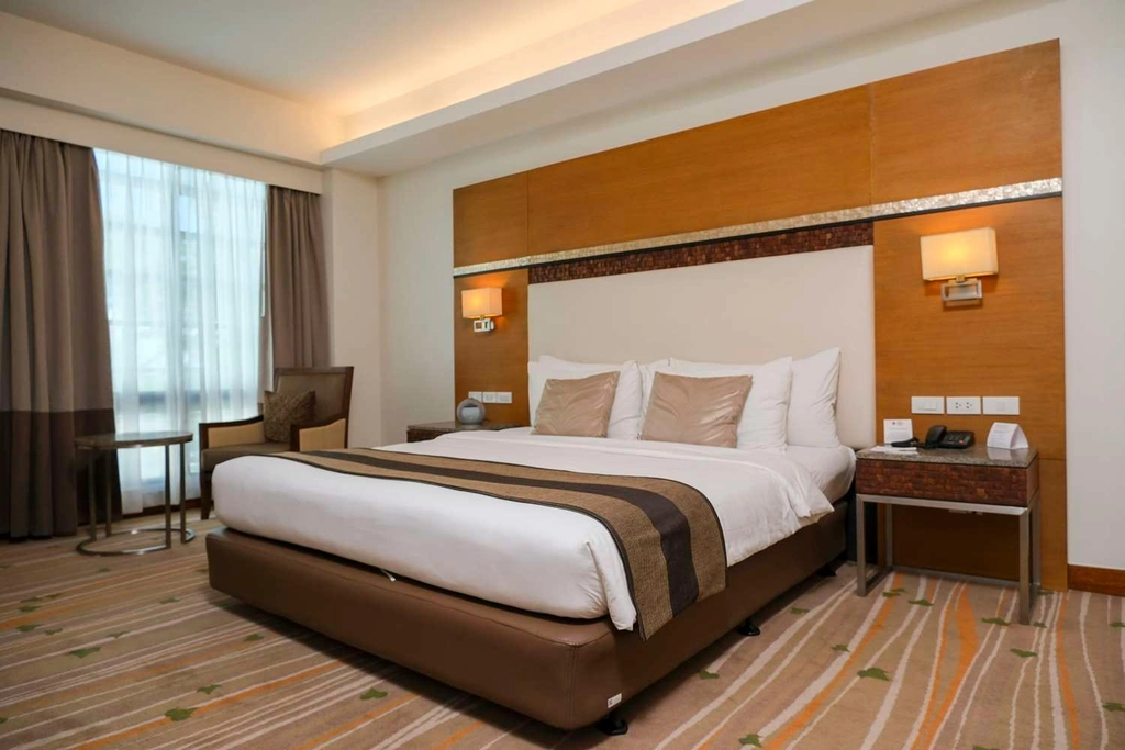 Premier Room
