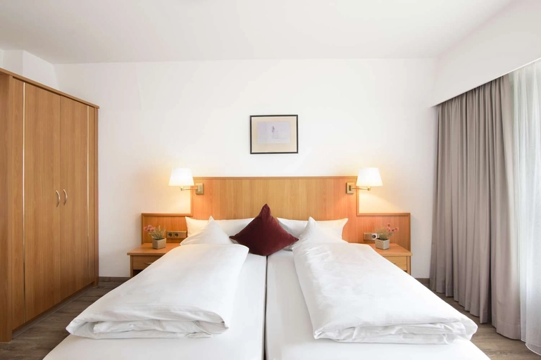 Standard double room