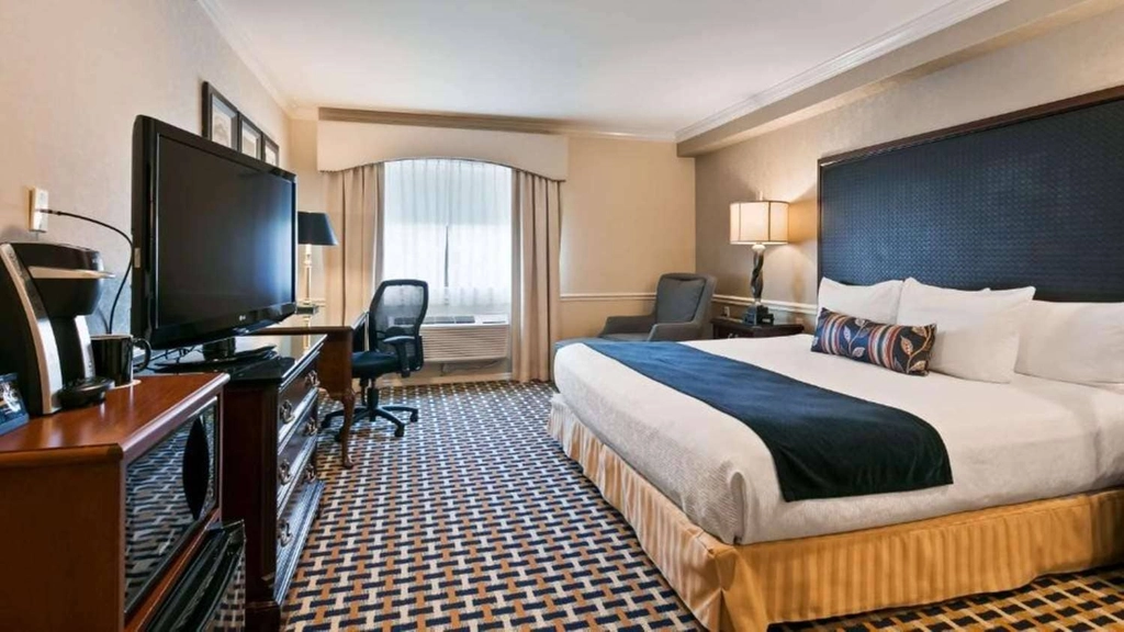Guest room