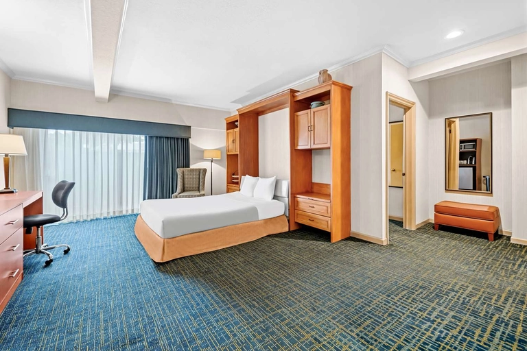 King Suite