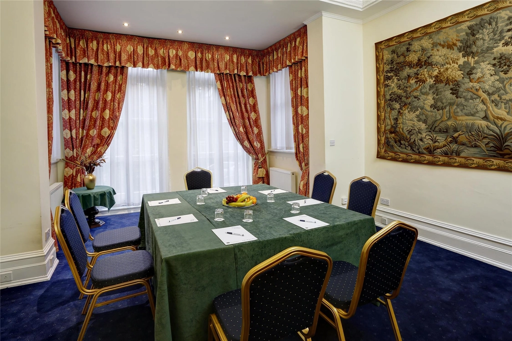 swiss cottage hotel meeting space