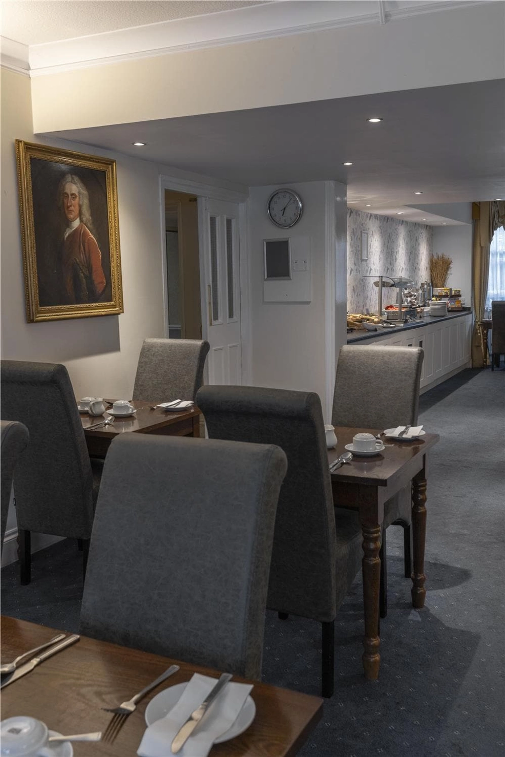 Start your day with breakfast at Swiss Cottage