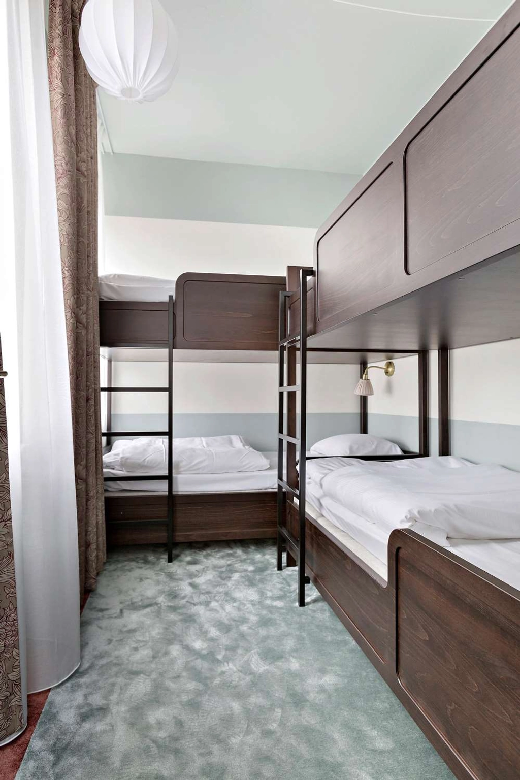 FAMB Bunkbeds
