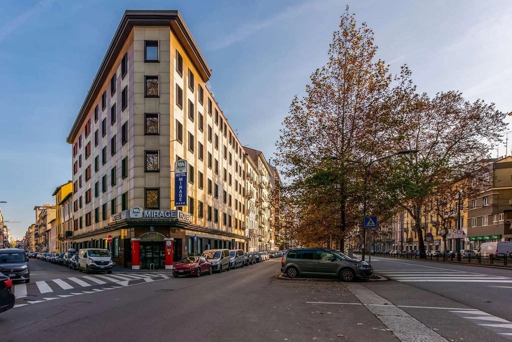 EXTERIOR HOTEL