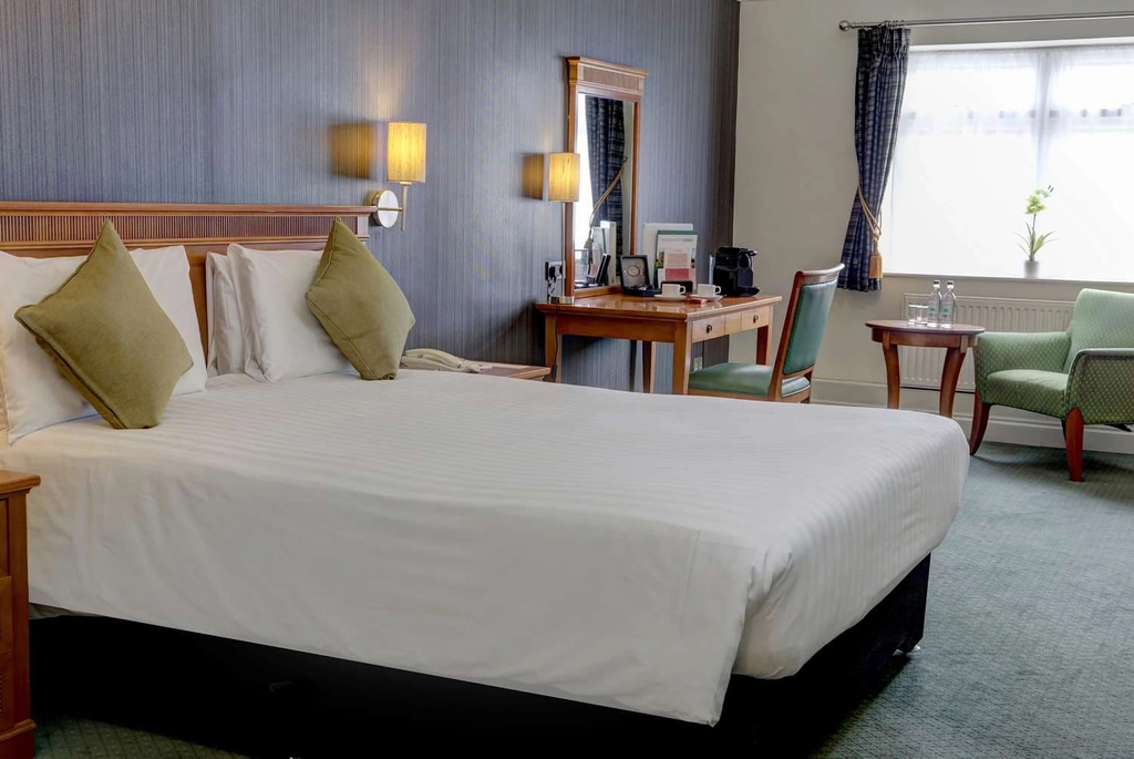thurrock hotel bedrooms