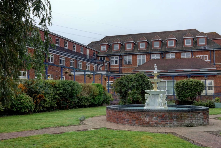 Best Western Thurrock Hotel Grounds