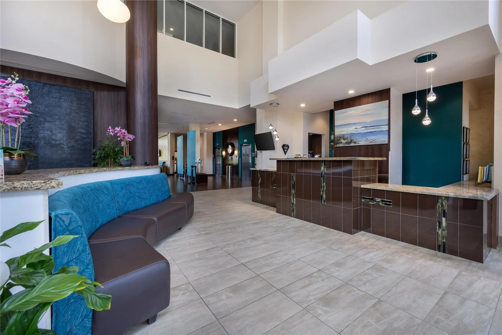 BW Miami FL Lobby
