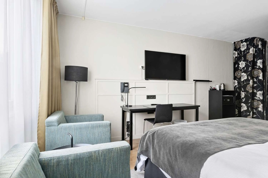 Queen Superior BW Plus Grand Hotell Elektra