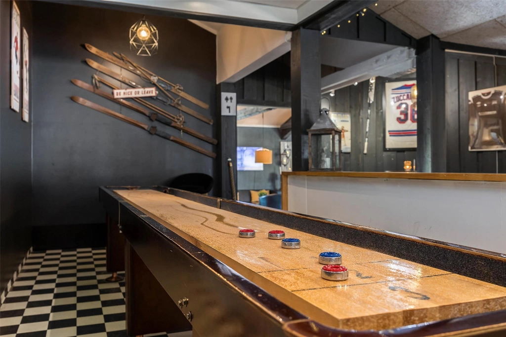 Pub