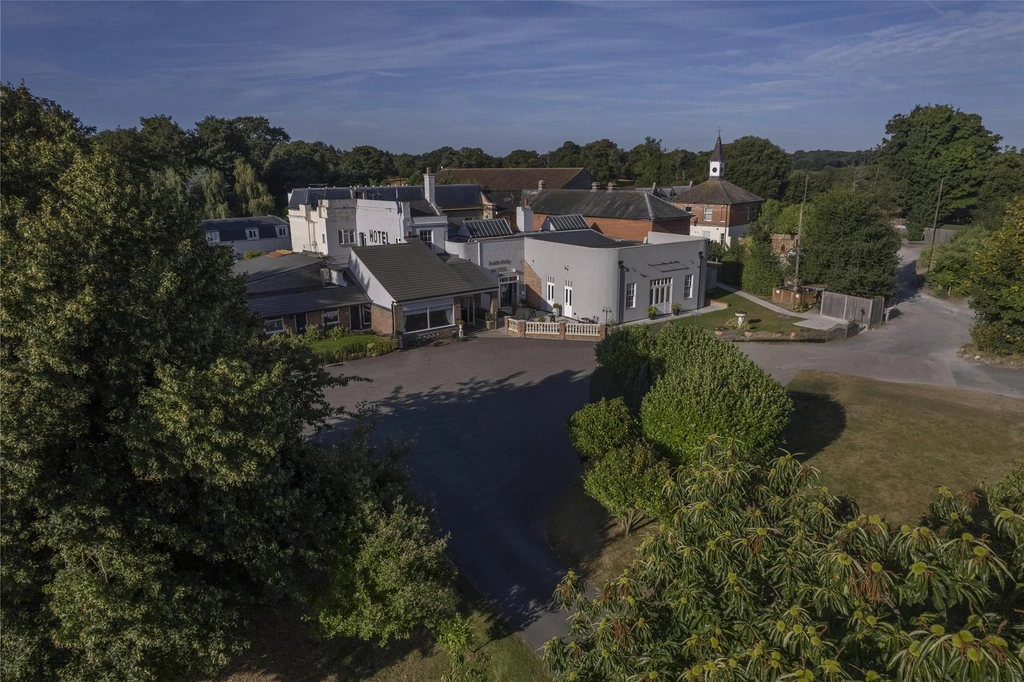 the judds folly hotel grounds and hotel