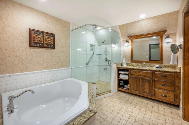 King Suite