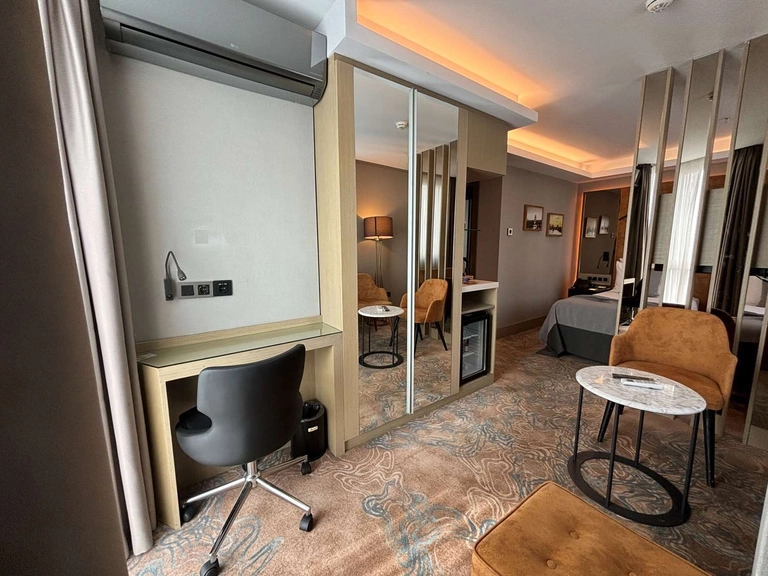 Standard twin room