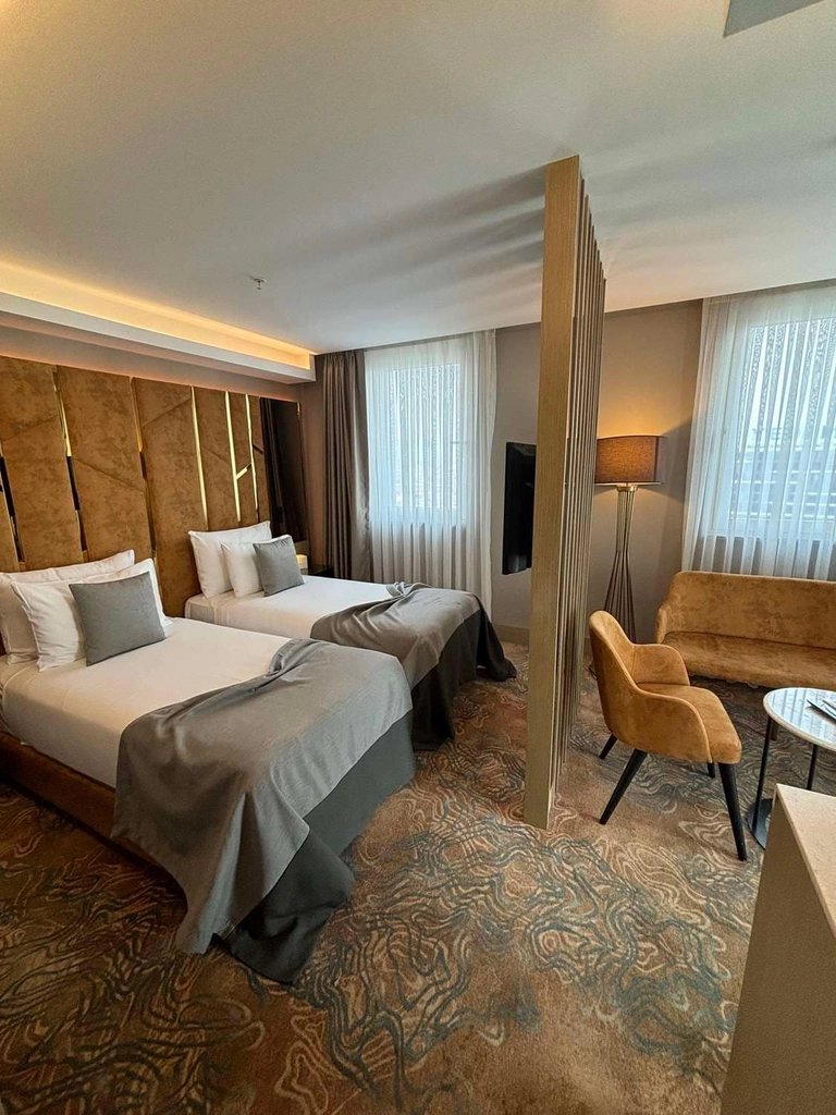 Standard twin room