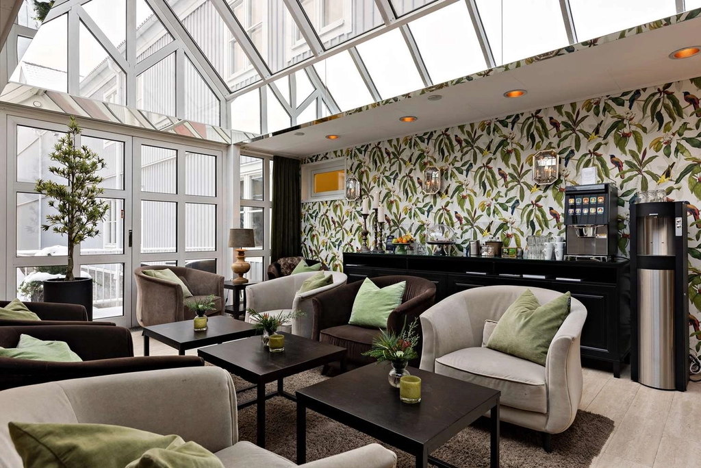 BW Plus Edward Hotel Lounge