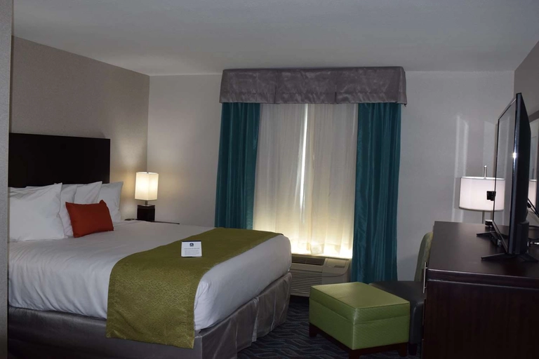 Guest room