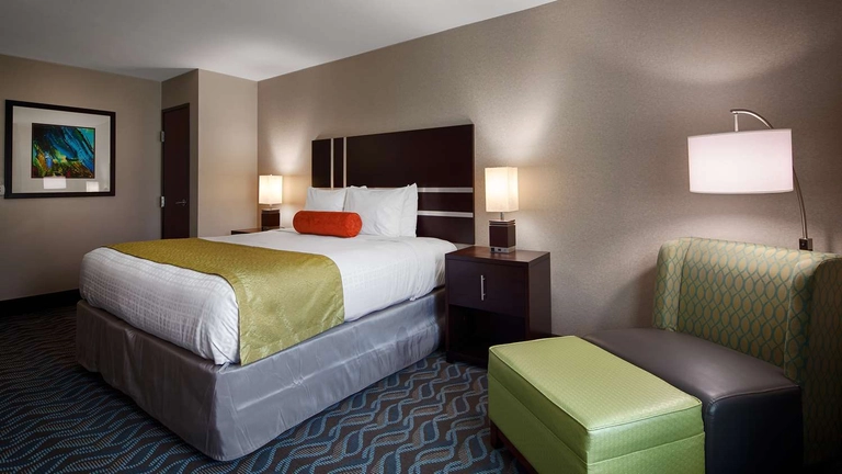 Guest room