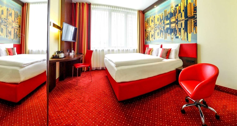 Guest room