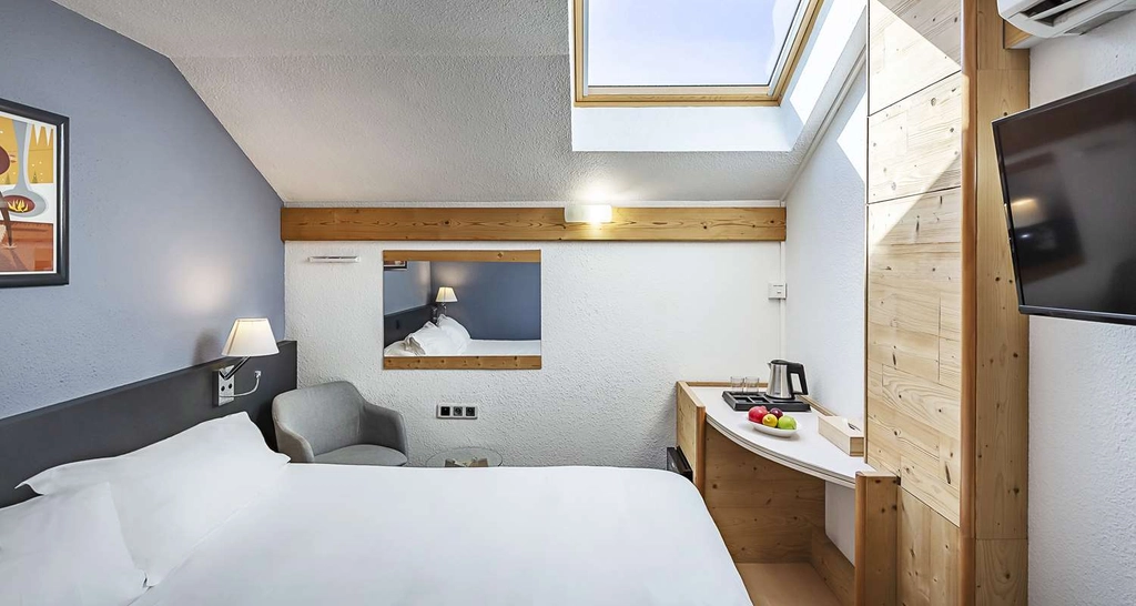 JAD SYLLA Sure Hotel Annecy HD