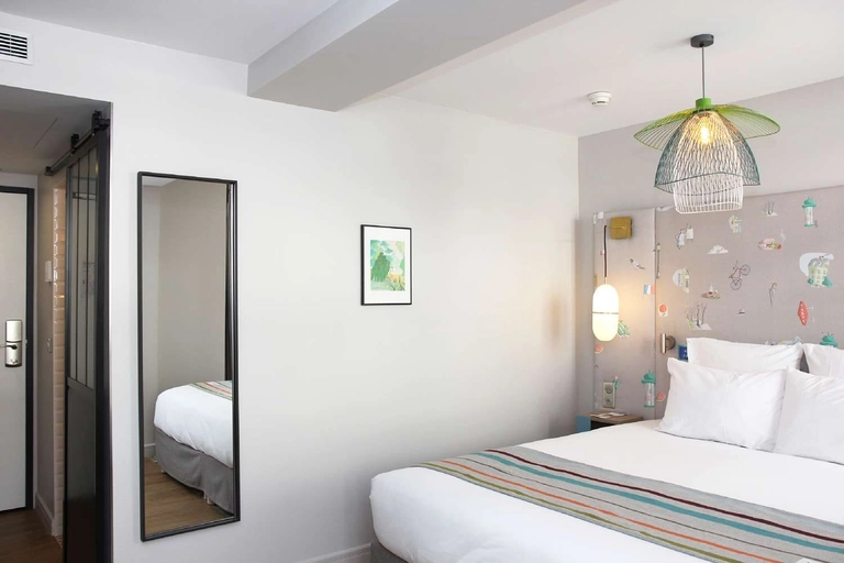 Guest Room Bath